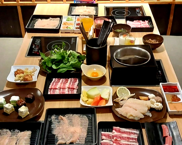 Rekomendasi Hotpot Halal Jakarta yang Lezat